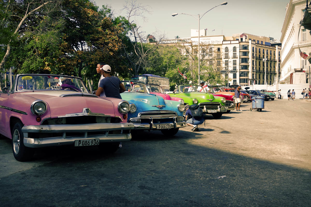 Voitures de Cuba – Color Lounge